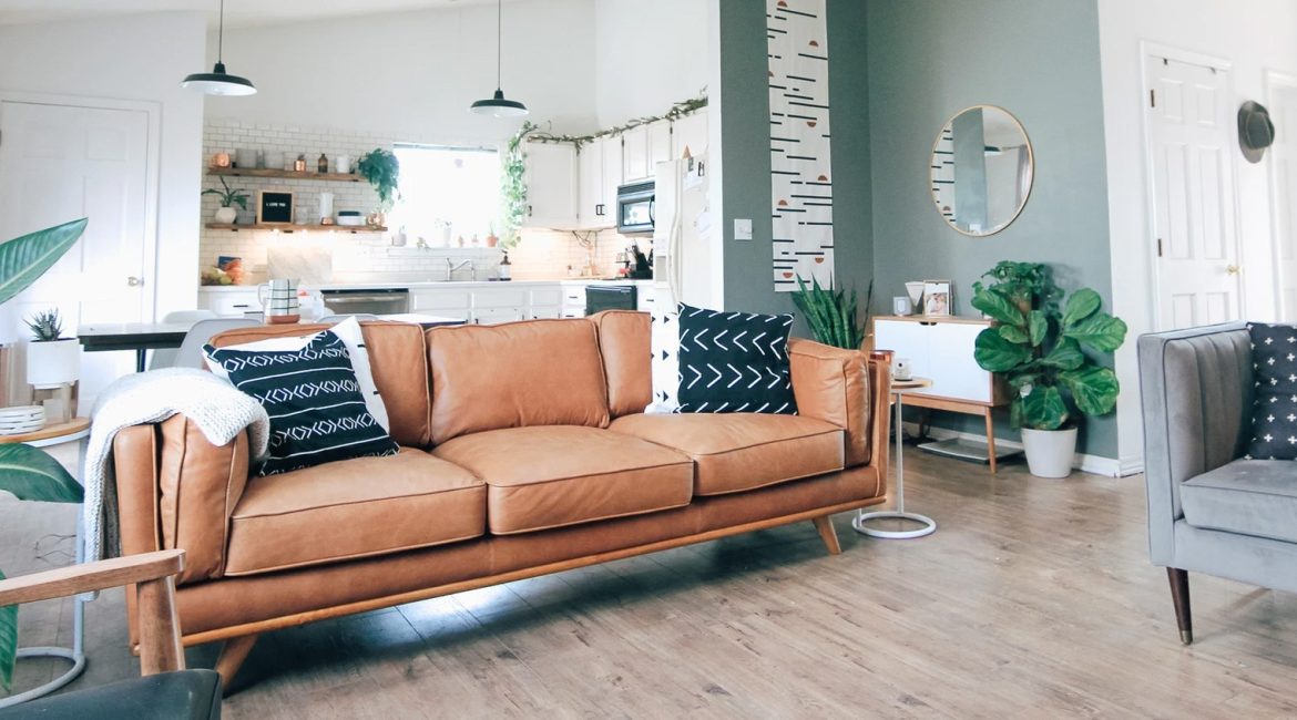 Three Bedrooms Room Luxurious Apartments